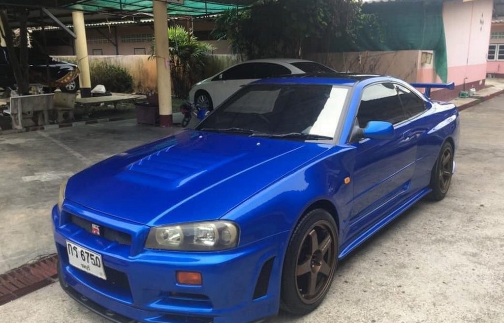 Dönüşen Nissan GT-R R34
